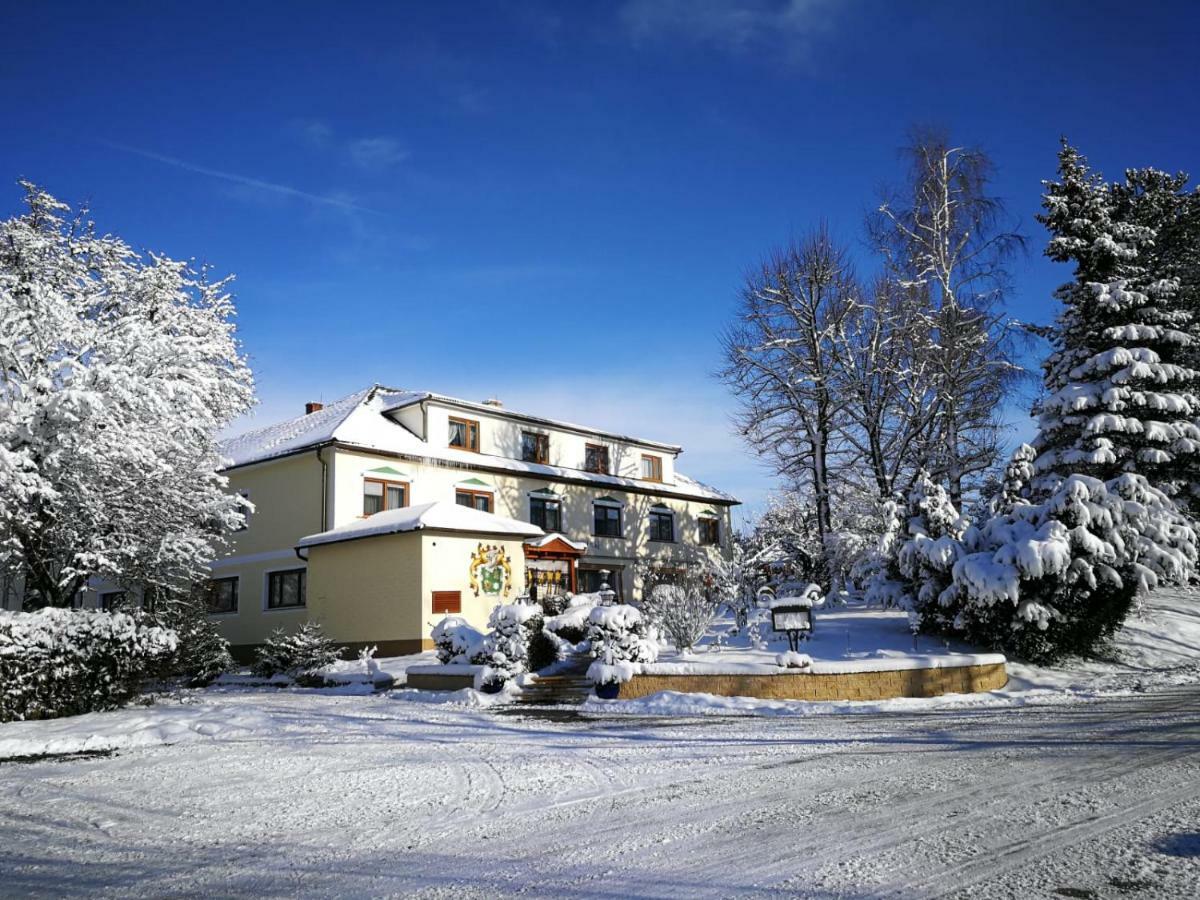 Gasthof Pitterle - Denkenhof Ξενοδοχείο Kilb Εξωτερικό φωτογραφία